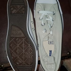 Women low top converse